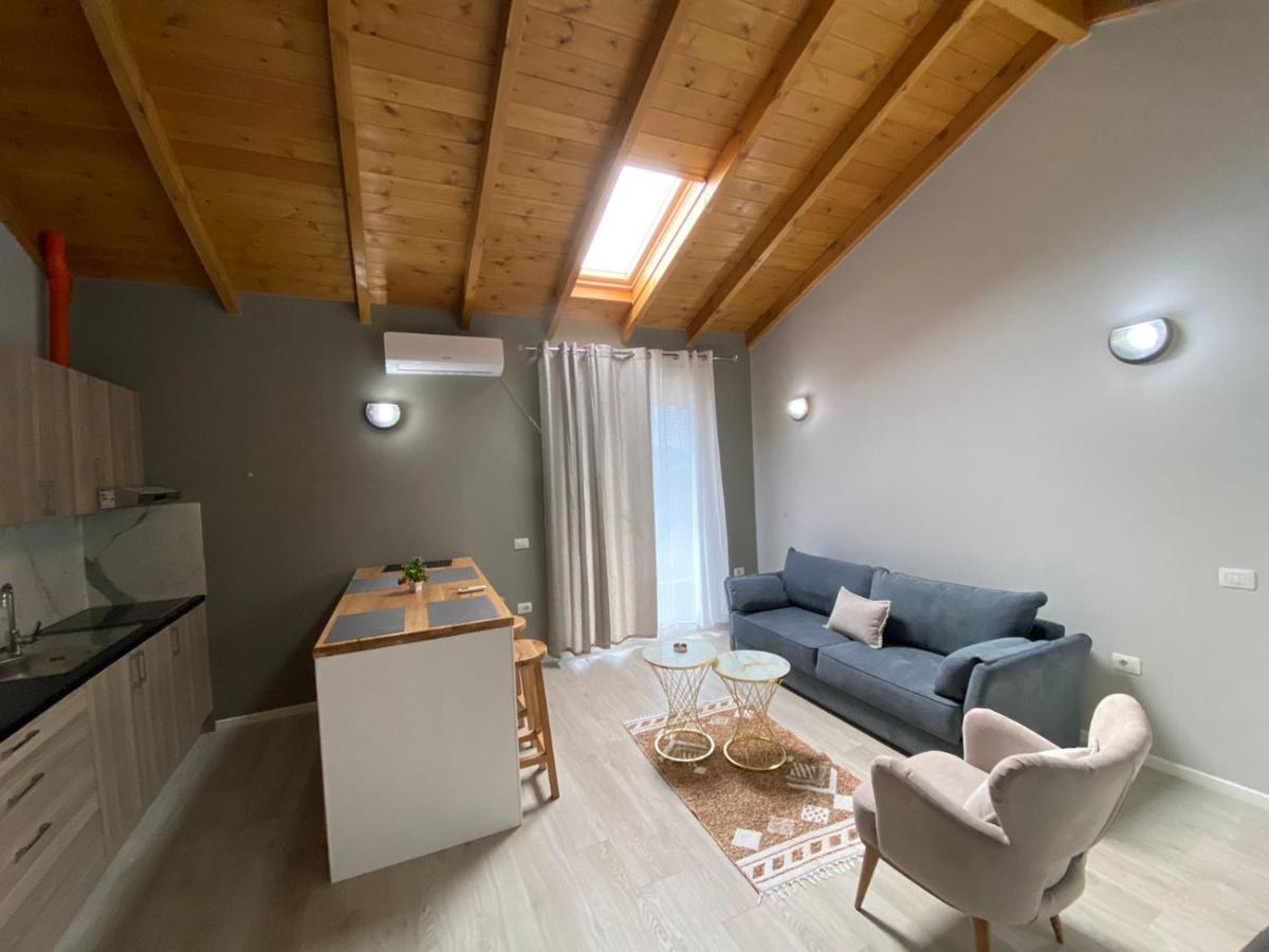 Villa Yseni Orikum Ngoại thất bức ảnh